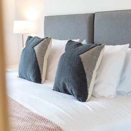No27 The Barclay - Donnini Apartments Kilmarnock Ngoại thất bức ảnh